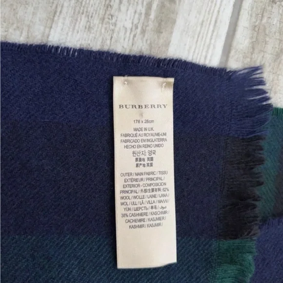 Burberry Unisex Check Nova Plaid Logo Navy Wool Cashmere Scarf Shawl 176 x 28 cm - Picture 2 of 3